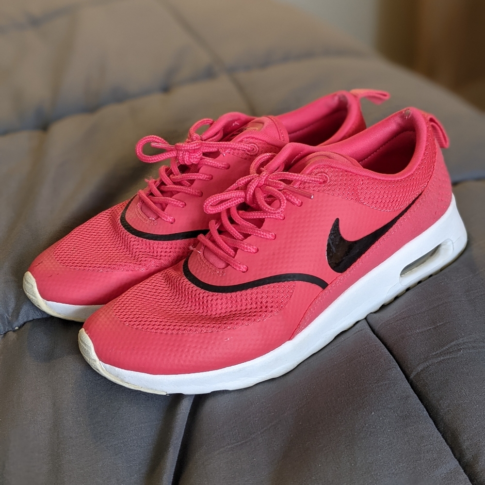 Nike Air Max Thea Gym Shoes